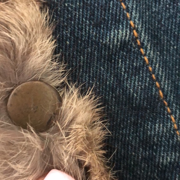 Adorable Fur & Denim Vest💗 - Picture 6 of 9